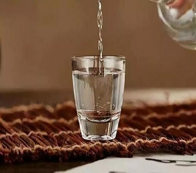 白酒再度大跌 重仓基金节后遭重挫