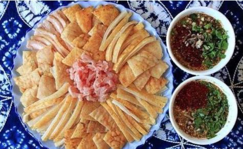 大理的一道传统菜肴,逢年过节,白族人招待客人总会有一道非常特色的